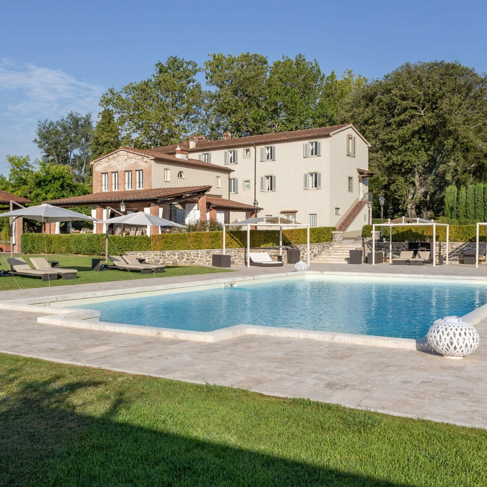 Luxury Villa in Tuscany Business Investment